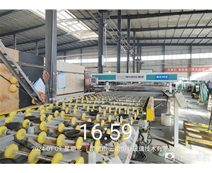 玻璃加工設備10